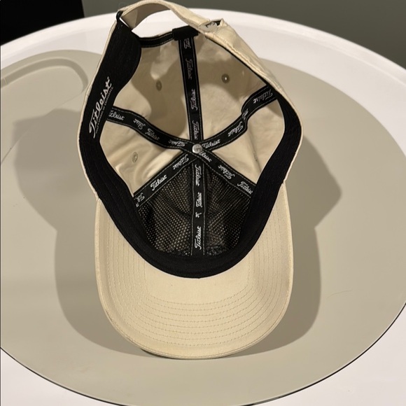 Titleist Tan Baseball Cap - Picture 3 of 3